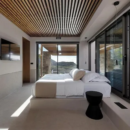 Crimson View Villa By Hide Out Villa *