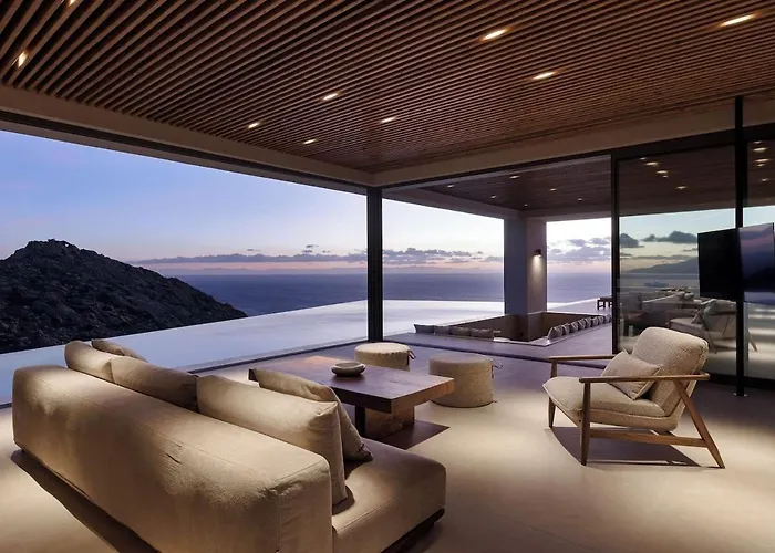 Crimson View Villa By Hide Out *