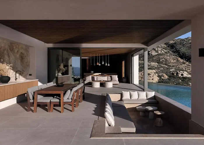 Crimson View Villa By Hide Out 伊奥斯乔拉